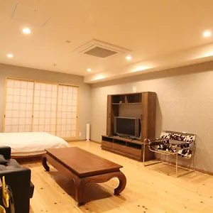  アパート Shimanouchi Luxury
